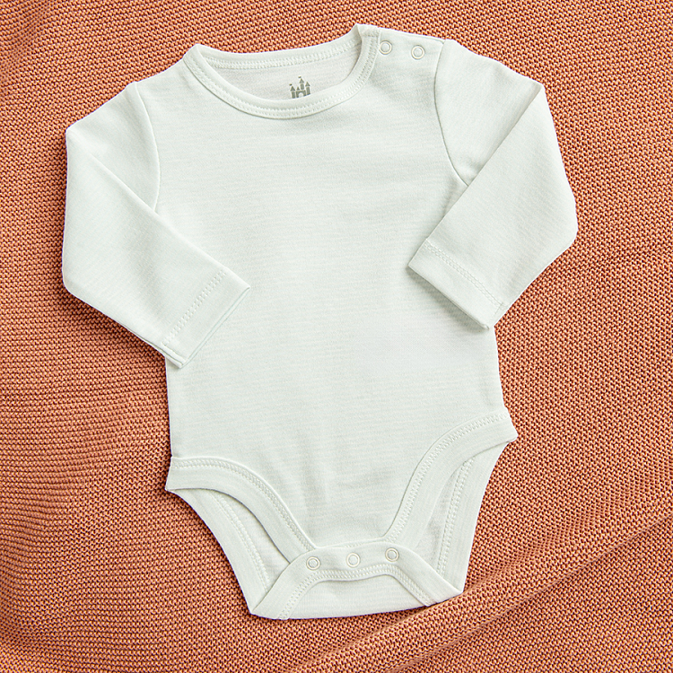 CLOTHING SET