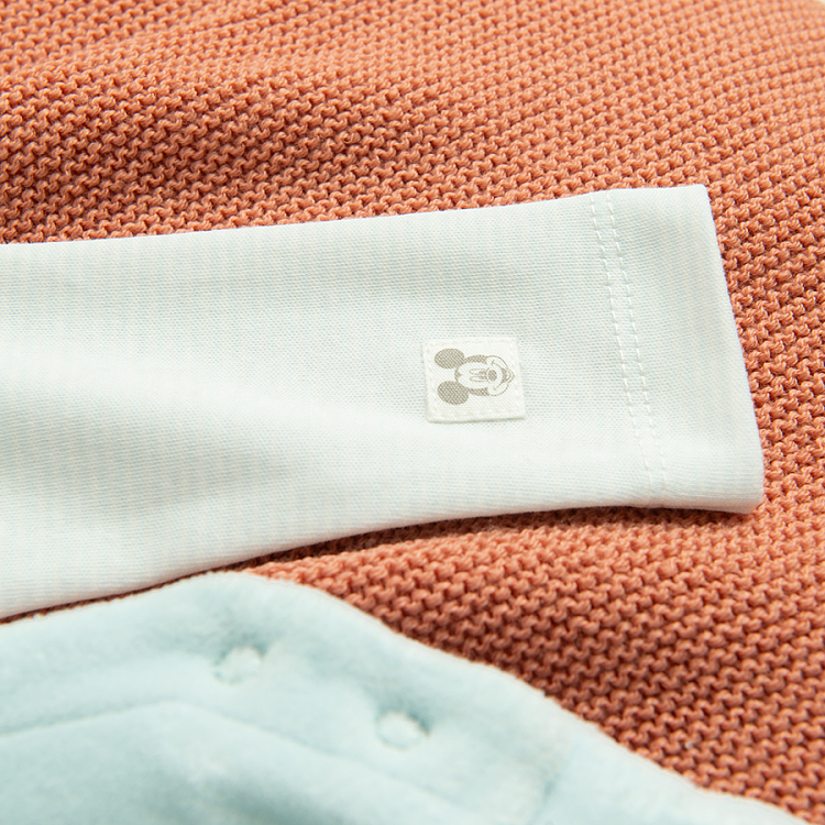 CLOTHING SET