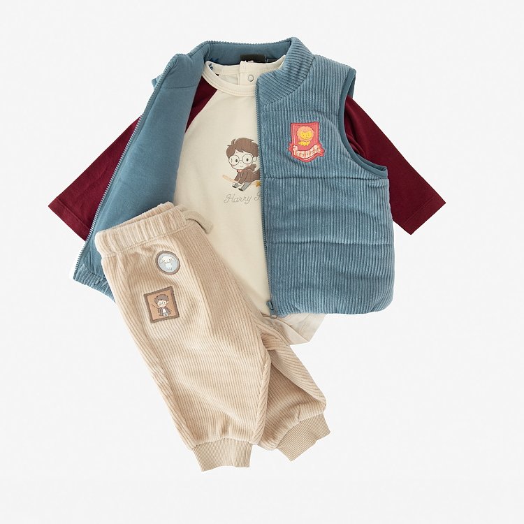 CLOTHING SET