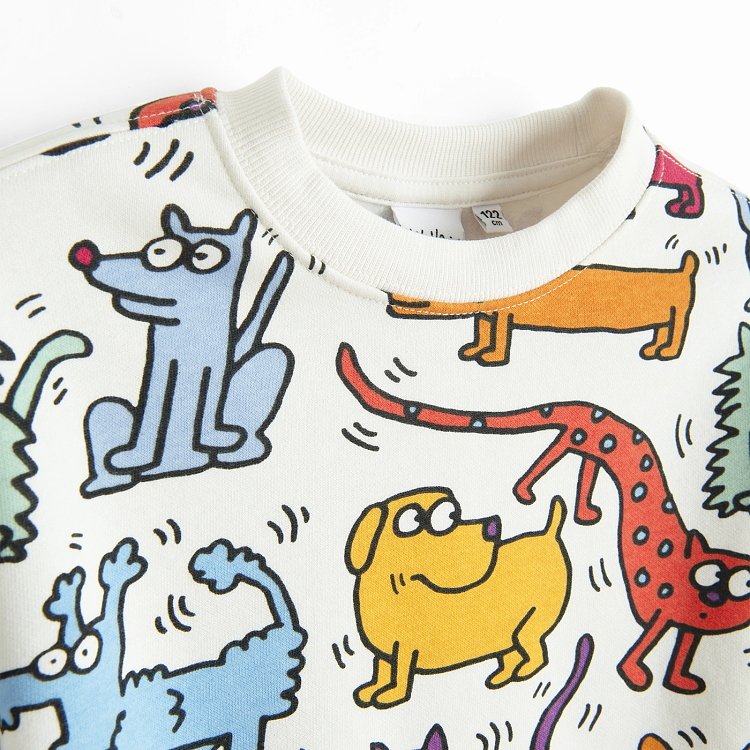 SWEATSHIRT