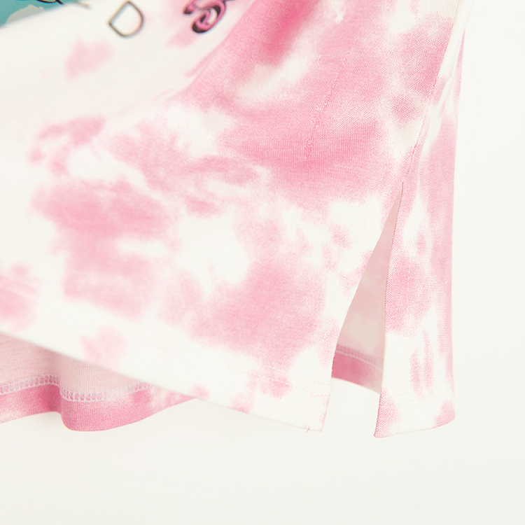 Μπλούζα κοντομάνικη ροζ με εφέ tie dye και στάμπα LOST IN THE METAVERSE