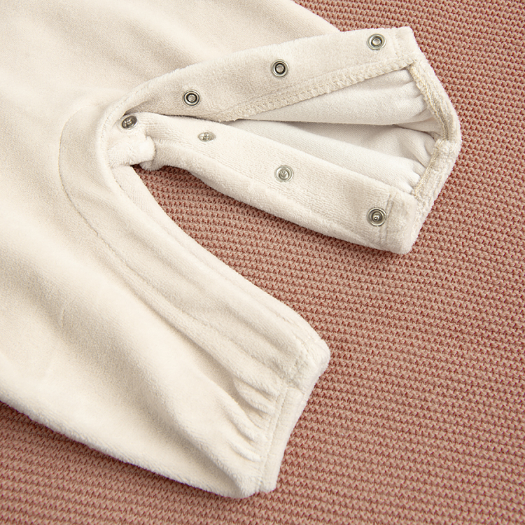 CLOTHING SET