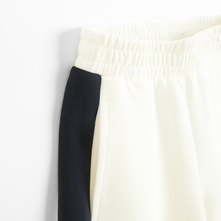 JOGGING PANTS