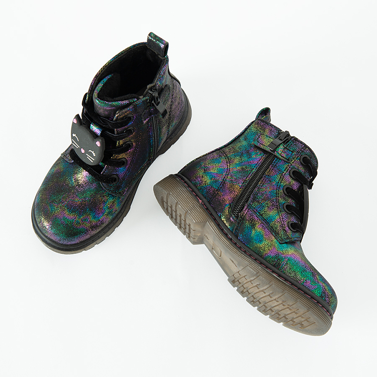 Black ankle shoes with kitten pattern
