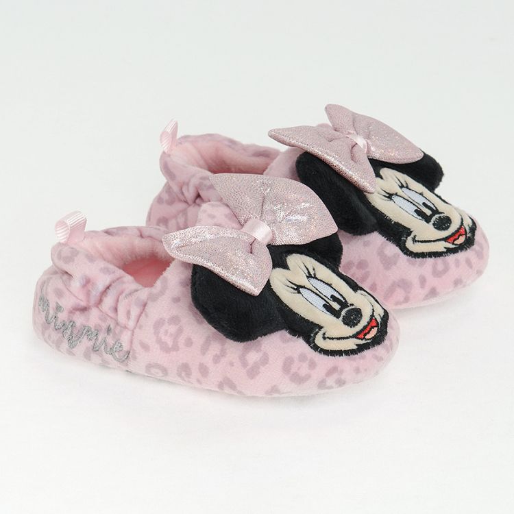 Minnie Mouse pink slippers