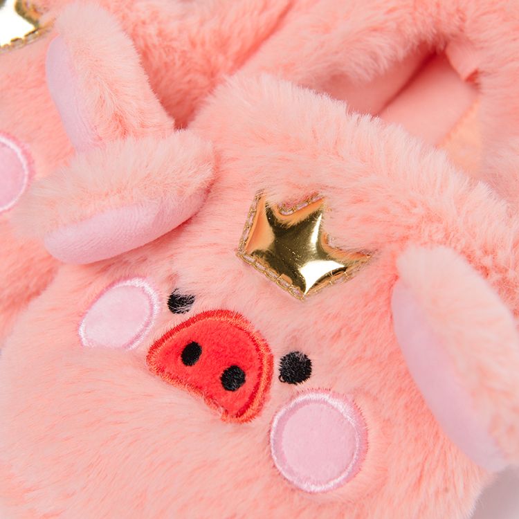 Light pink pig slippers