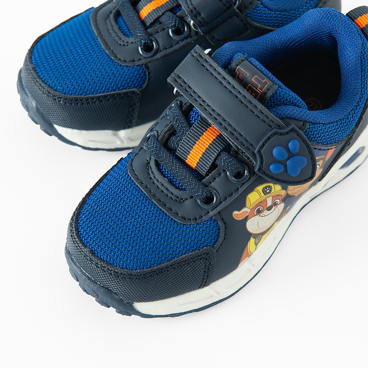 LEISURE SHOES
