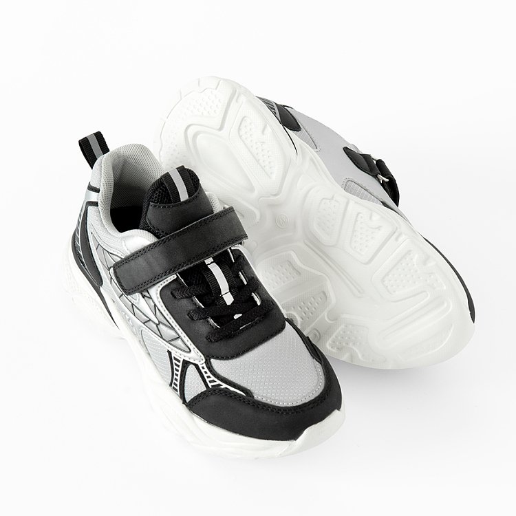 LEISURE SHOES