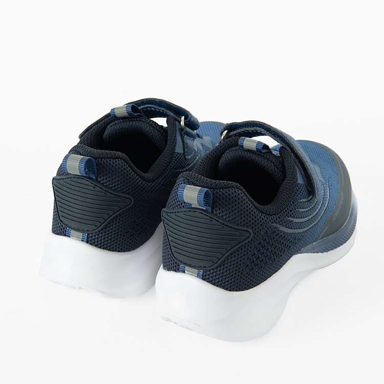 LEISURE SHOES