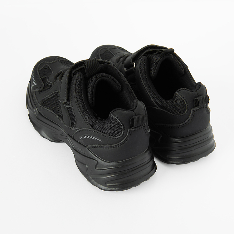 Leisure shoes