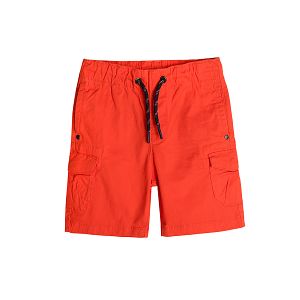 Shorts with cord and pcokets