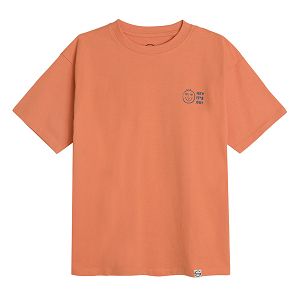 Μπλούζα κοντομάνικη πορτοκαλί με στάμπα στην πλάτη "HEY! IT'S OK"