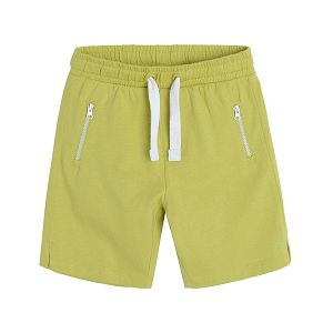 Green shorts with adjustable waist and pockets