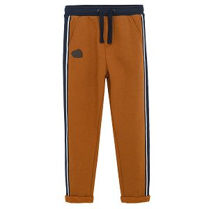 Brown with blue details jogging pants
