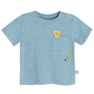 Blue T-shirt with tiger hiding behind the chest pocket