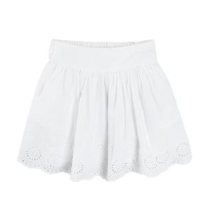 White skirt with elastic waist and lace details
