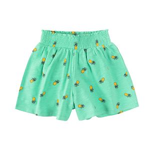 Shorts with pineapples print