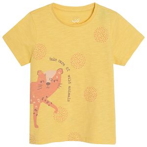 Yellow short sleeve T-shirt with wild cat print