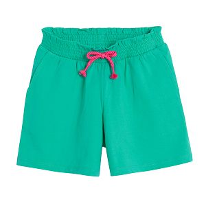 Green shorts with elastic waist and cord