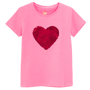 Pink short sleeve T-shirt with a red heart