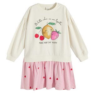 Φόρεμα μακρυμάνικο εκρού με στάμπα φρούτα και ροζ φούστα με στάμπα φράουλες