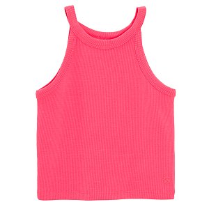 Red sleeveless T-shirt