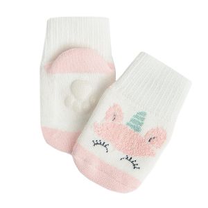 Κάλτσες ροζ και γκρι με στάμπα γατούλα και αντιολισθητικά πατουσάκια