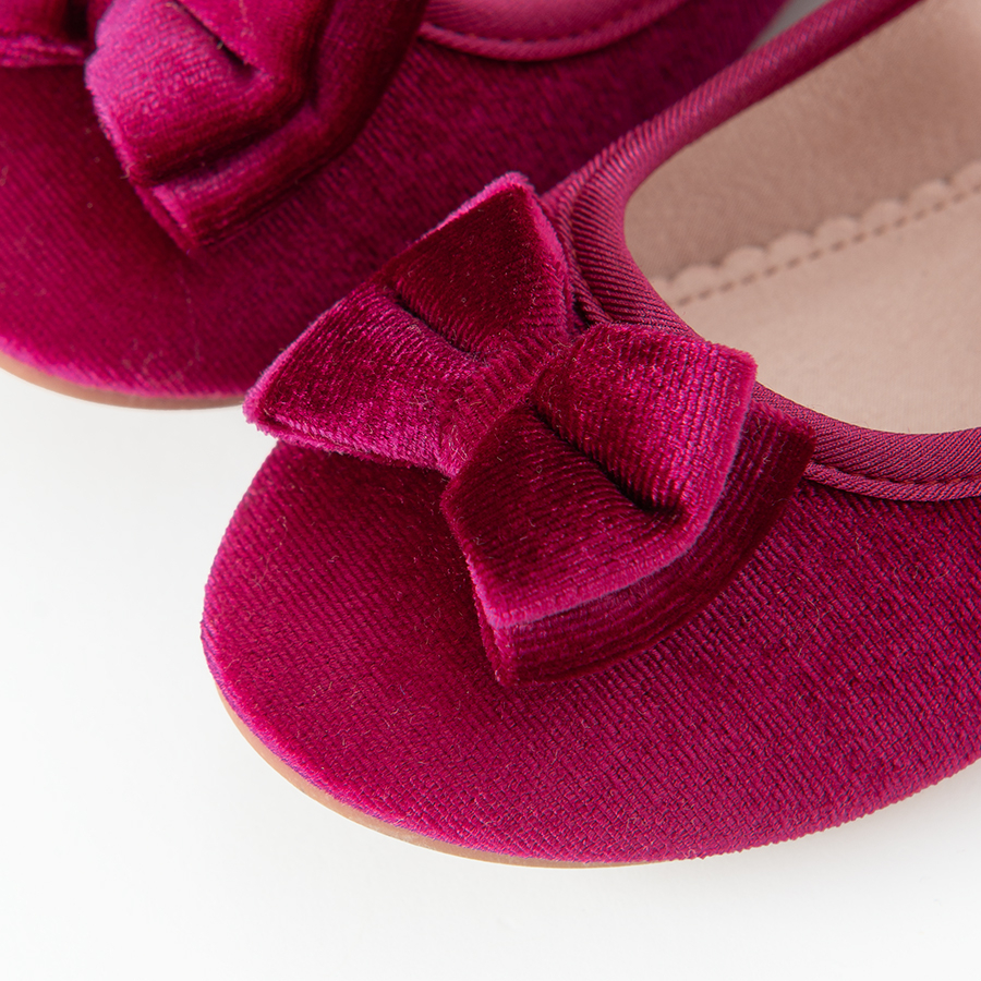 Burgundy ballerina shoes
