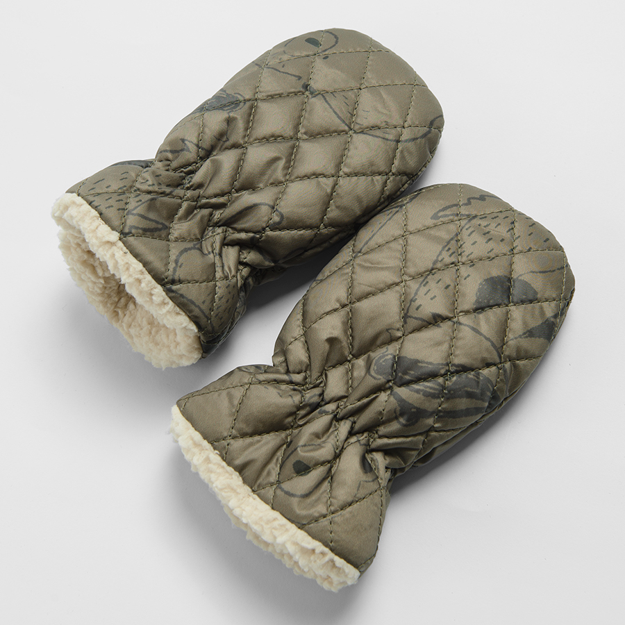 Σετ σκούφος με γάντια πράσινο καπιτονέ με fleece επένδυση και διακριτική στάμπα ρακούν