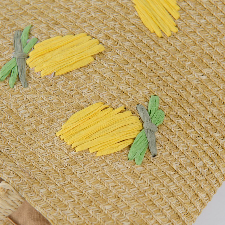 Beige bag with lemons embroidered