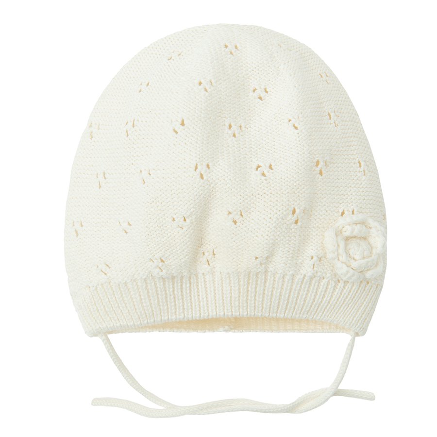 White knit cap with rose applique