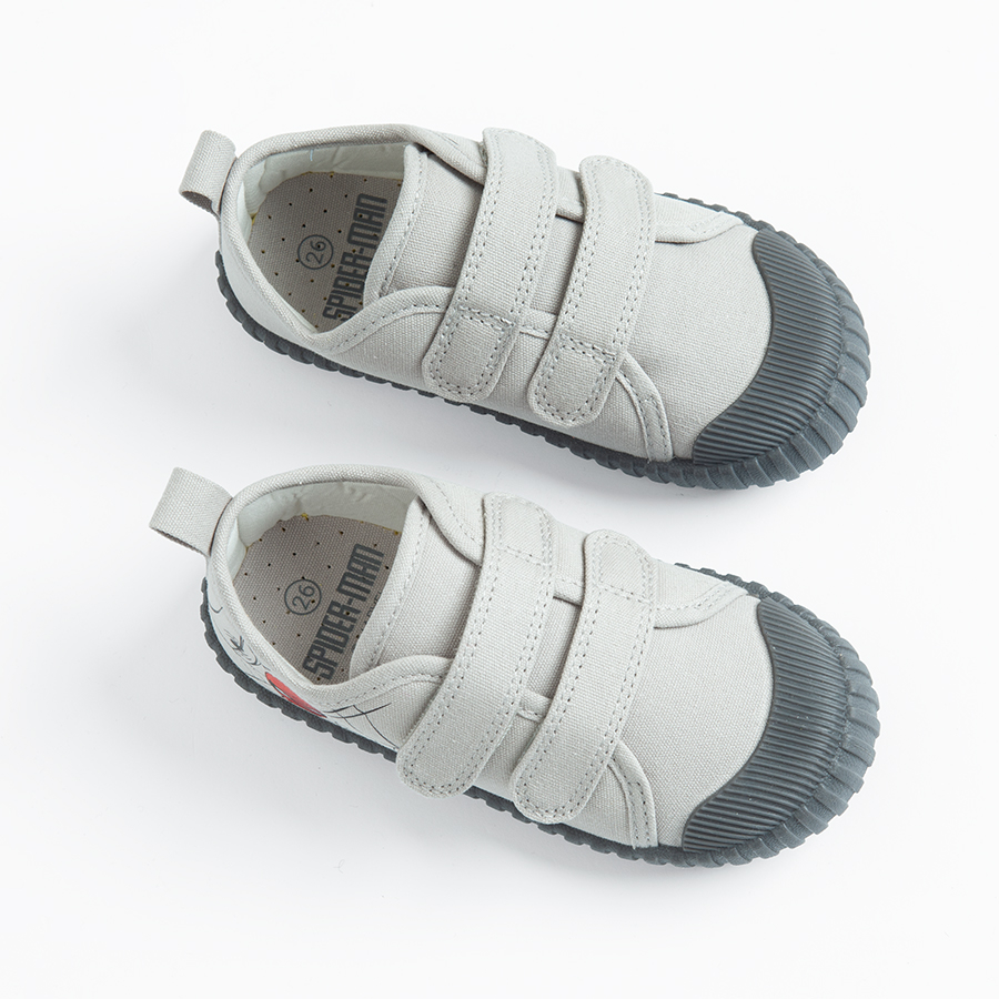 TRAINERS