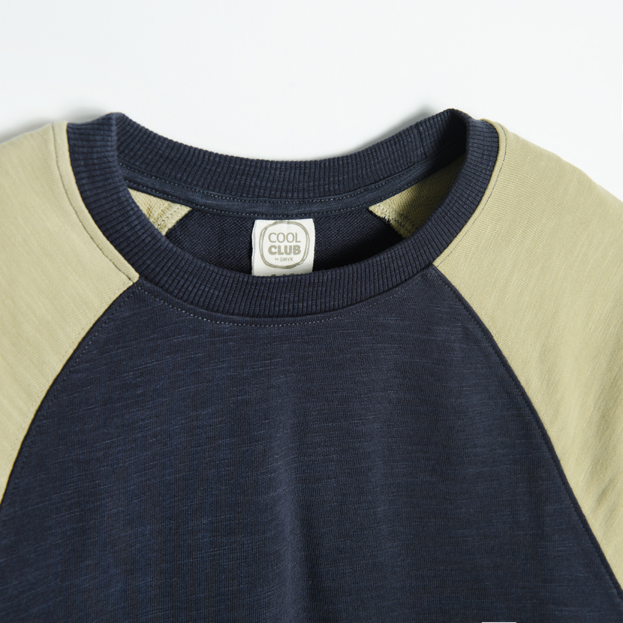Brown blue long sleeve sweatshirt