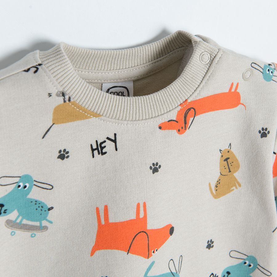 Grey sweatshirt overhead with dogs print