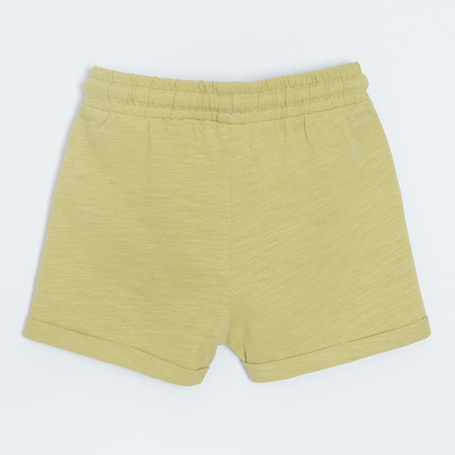 Olive shorts with adjustable waist and side pockets