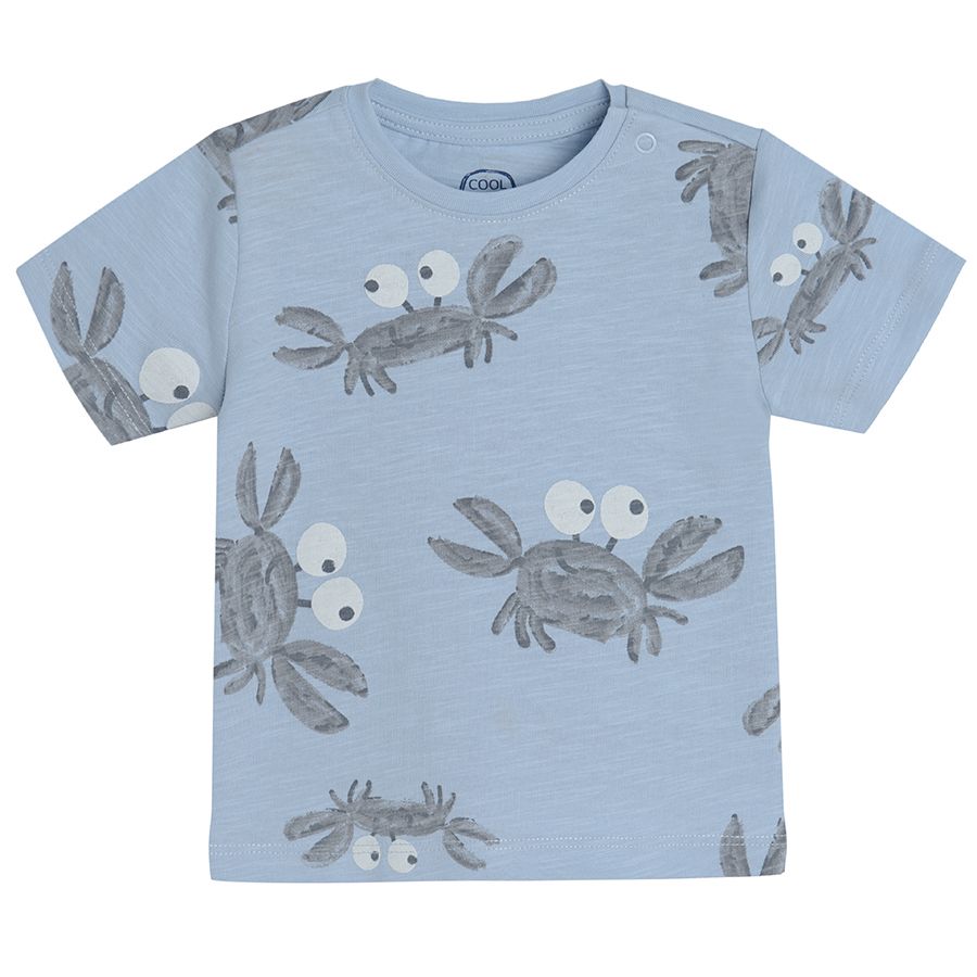Light blue shorts sleeve T-shirt and shorts with crabs print