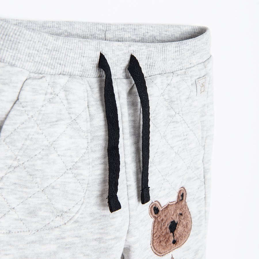 Black and greyjogging pants with quilt pockets