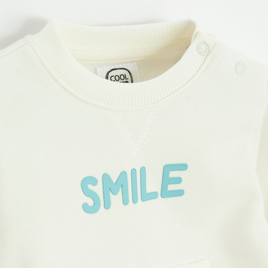 White sweatshirt SMILE print
