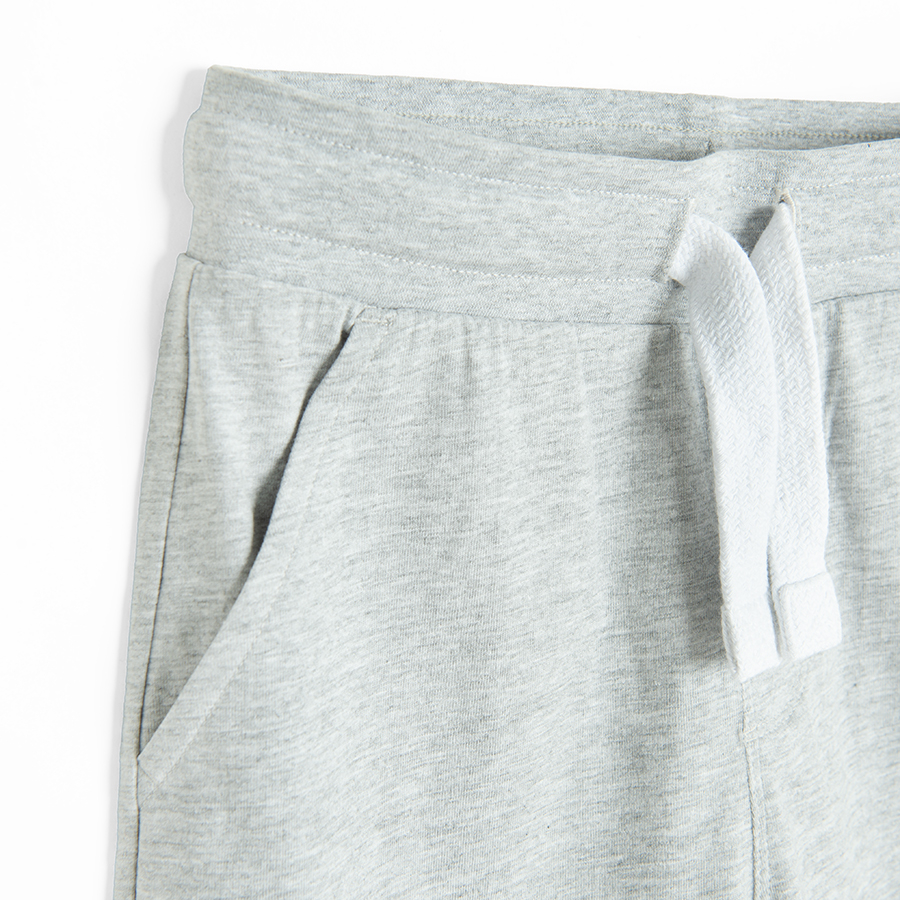 Grey long shorts with cord