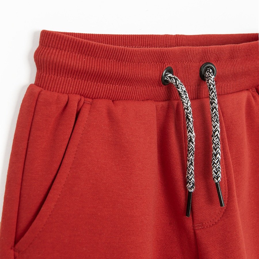 JOGGING PANTS
