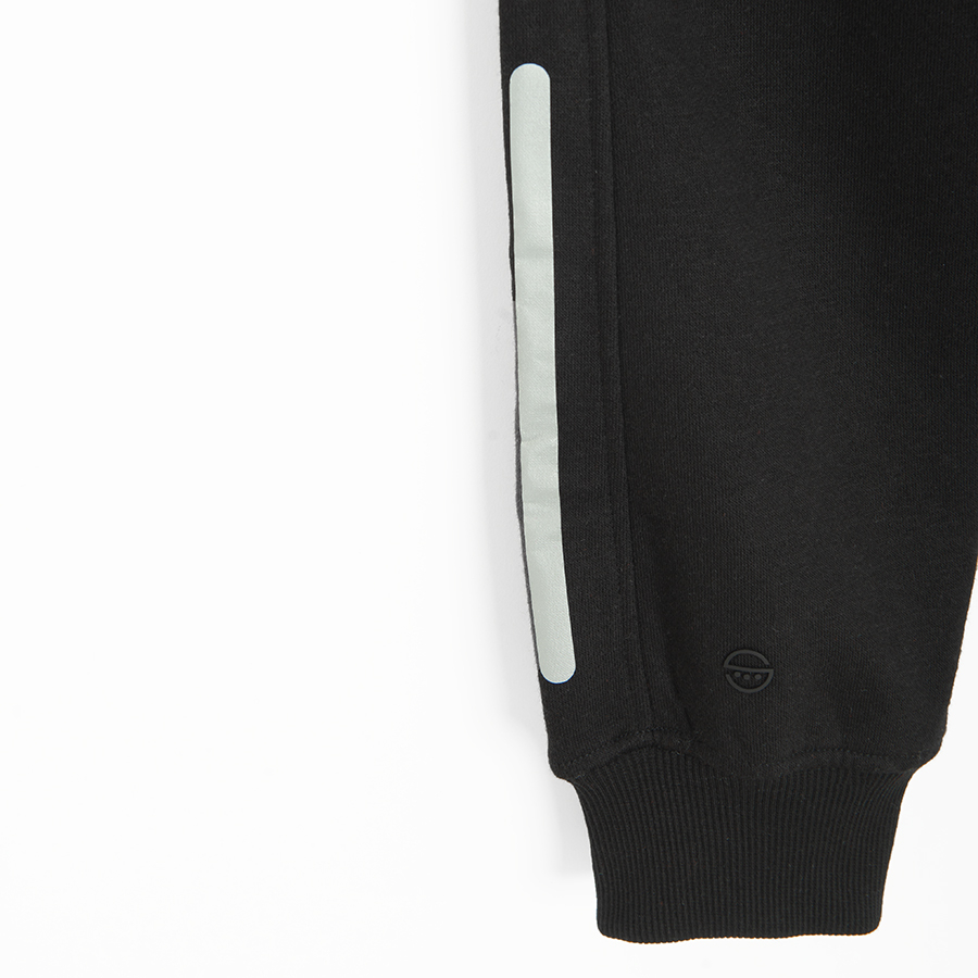 JOGGING PANTS