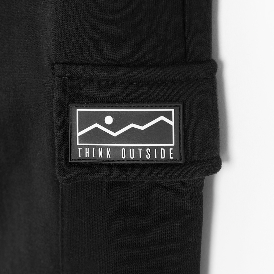 JOGGING PANTS