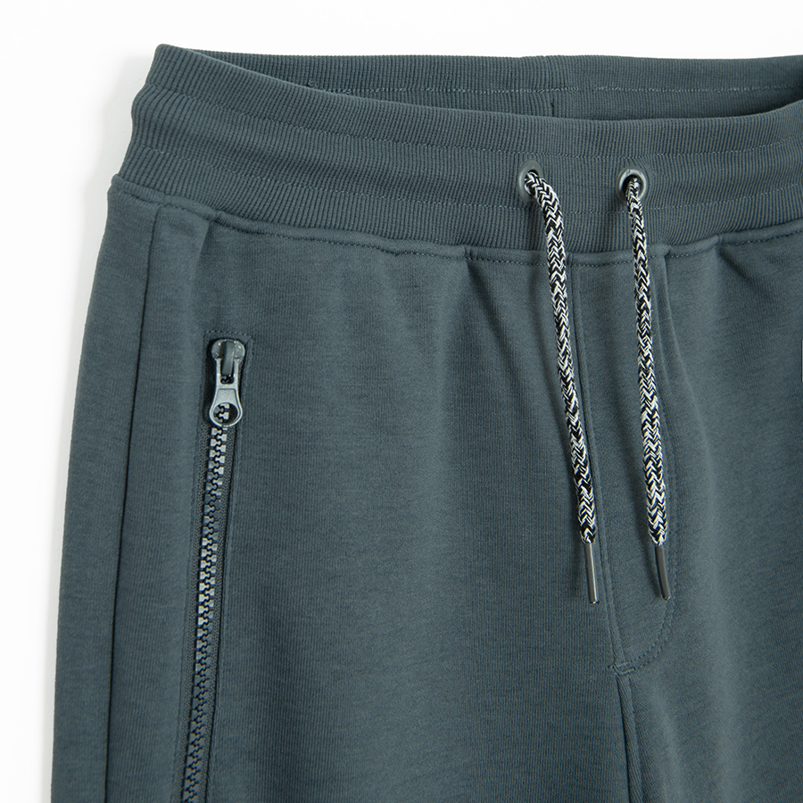 JOGGING PANTS