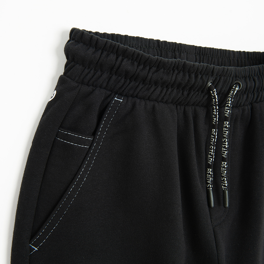 JOGGING PANTS