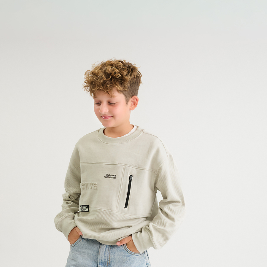 SWEATSHIRT