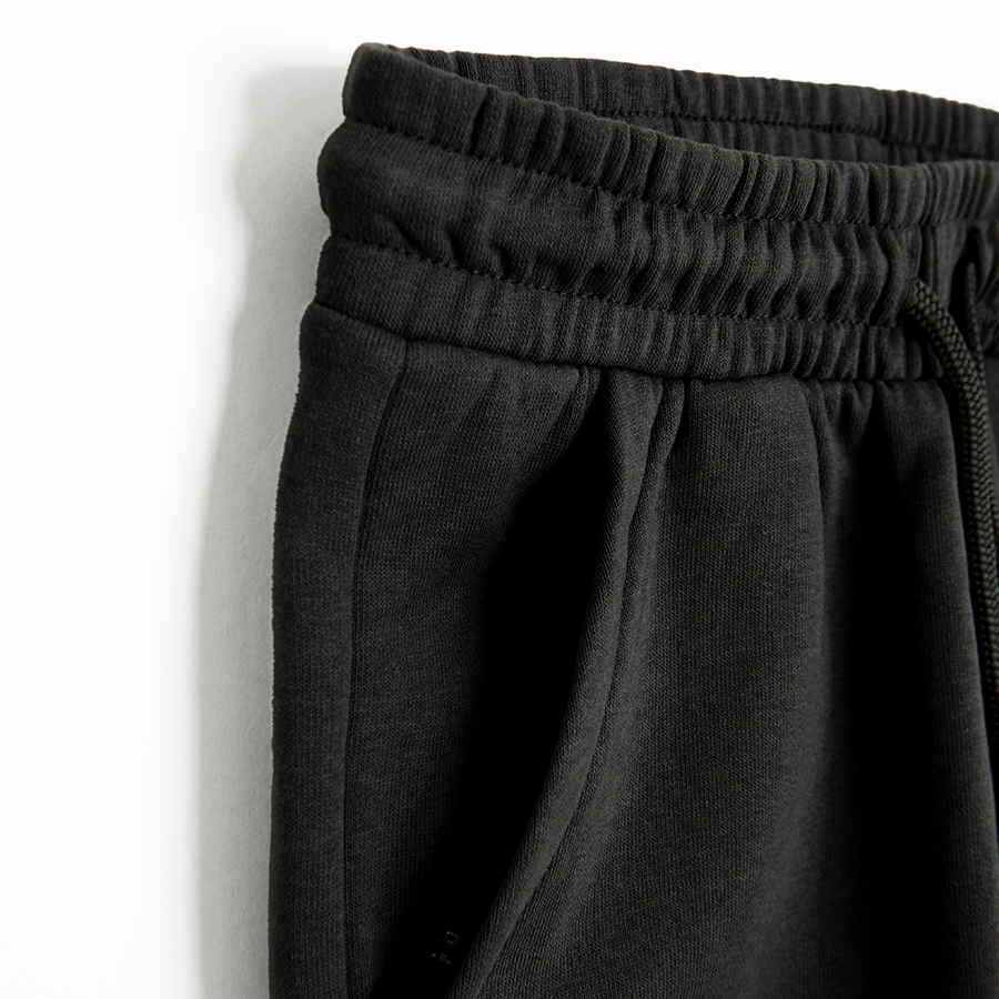 JOGGING PANTS