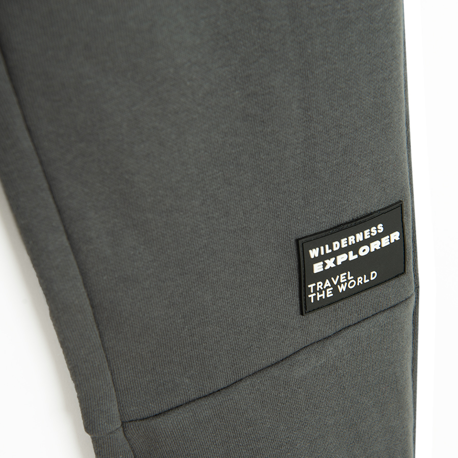 JOGGING PANTS