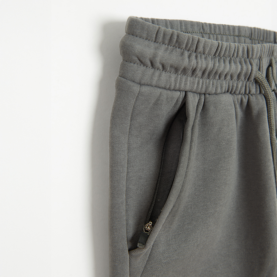 JOGGING PANTS