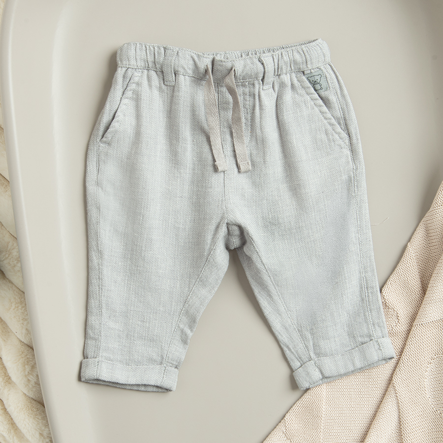 Σετ 2 τμχ. φορμάκι πουκάμισο μακρυμάνικο λευκό και γκρι παντελόνι