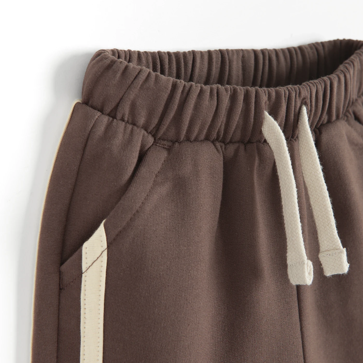 JOGGING PANTS
